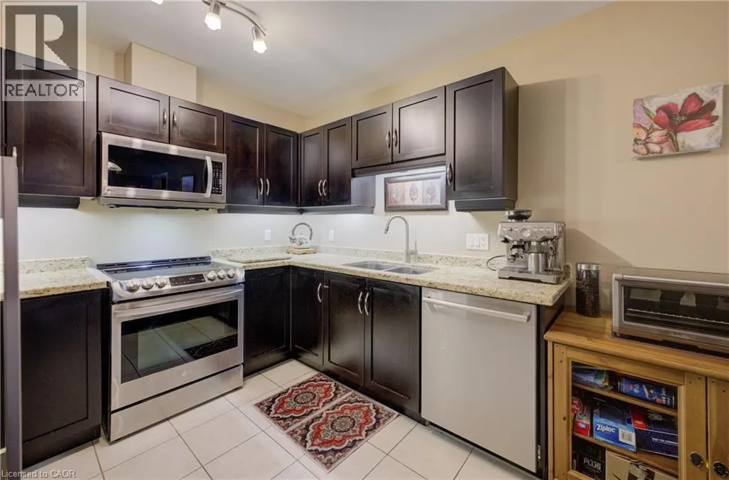 165 DUKE Street E Unit# 105, #105