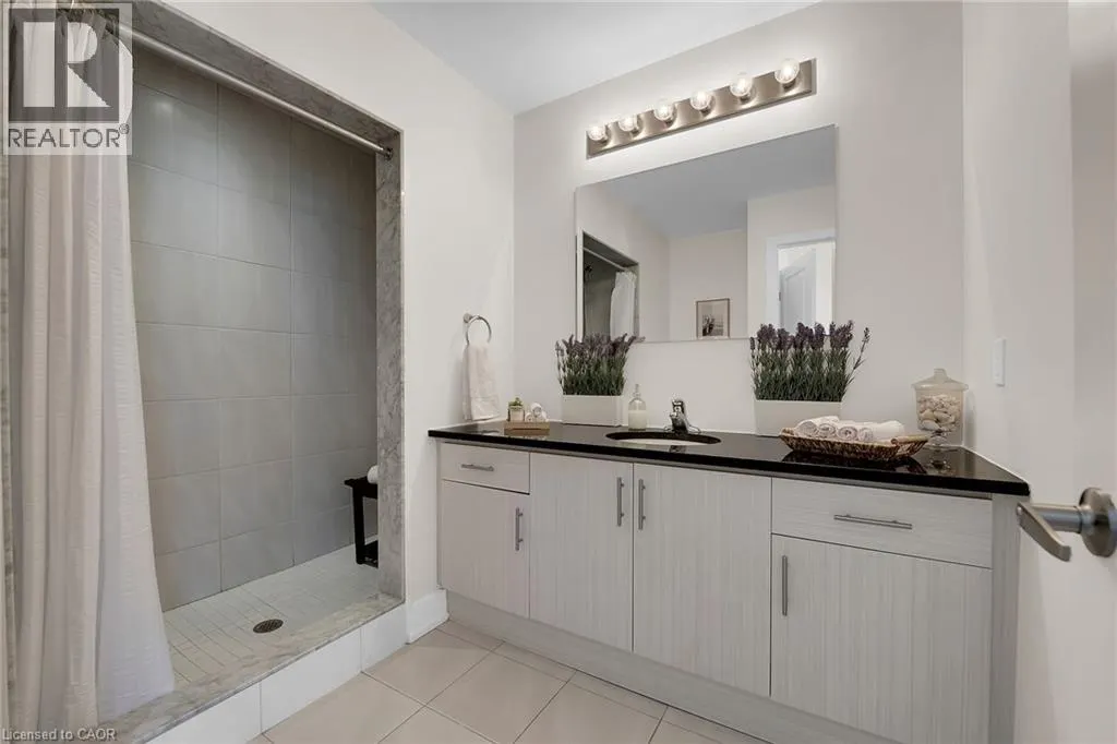 115 SHOREVIEW Place Unit# 9, #9