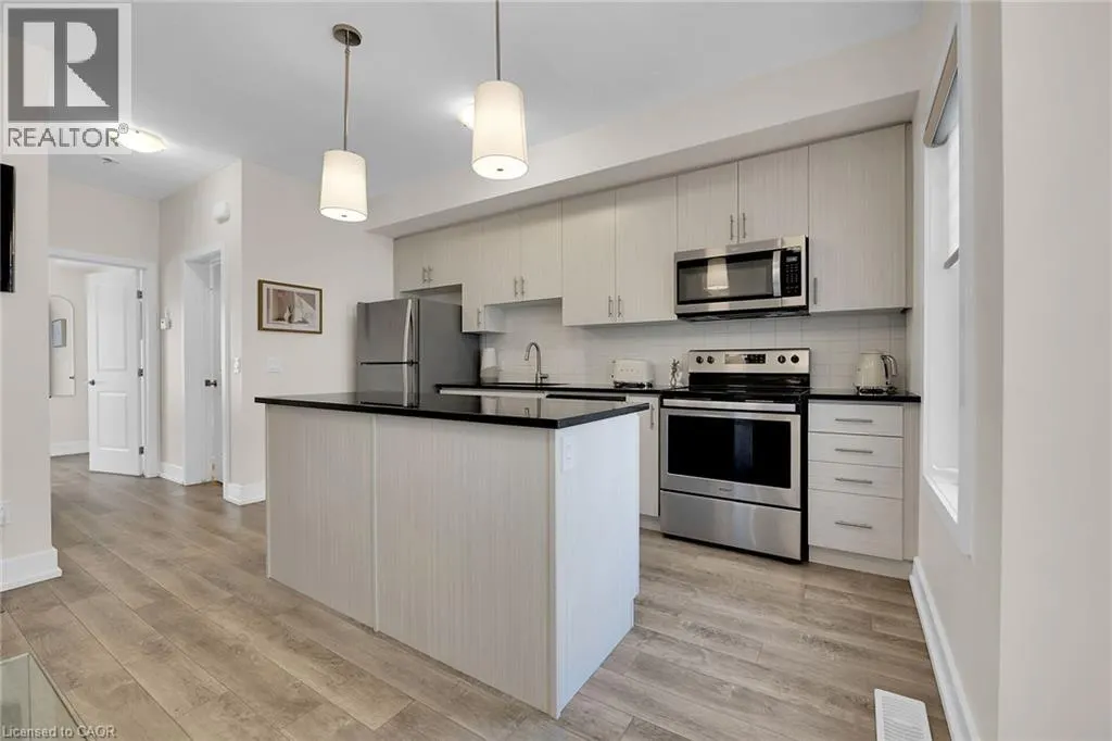 115 SHOREVIEW Place Unit# 9, #9