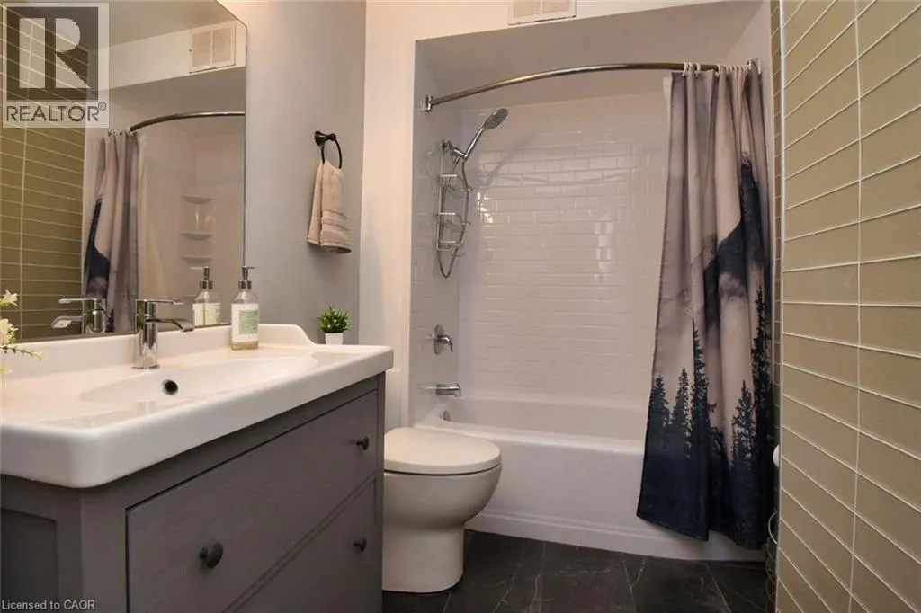 350 QUIGLEY Road Unit# 212, #212