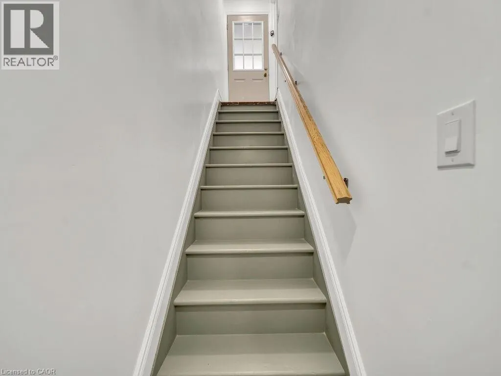 34 BELWOOD Walk