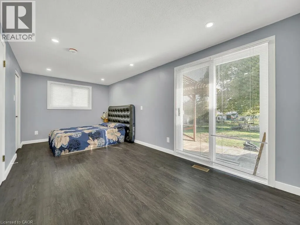 34 BELWOOD Walk