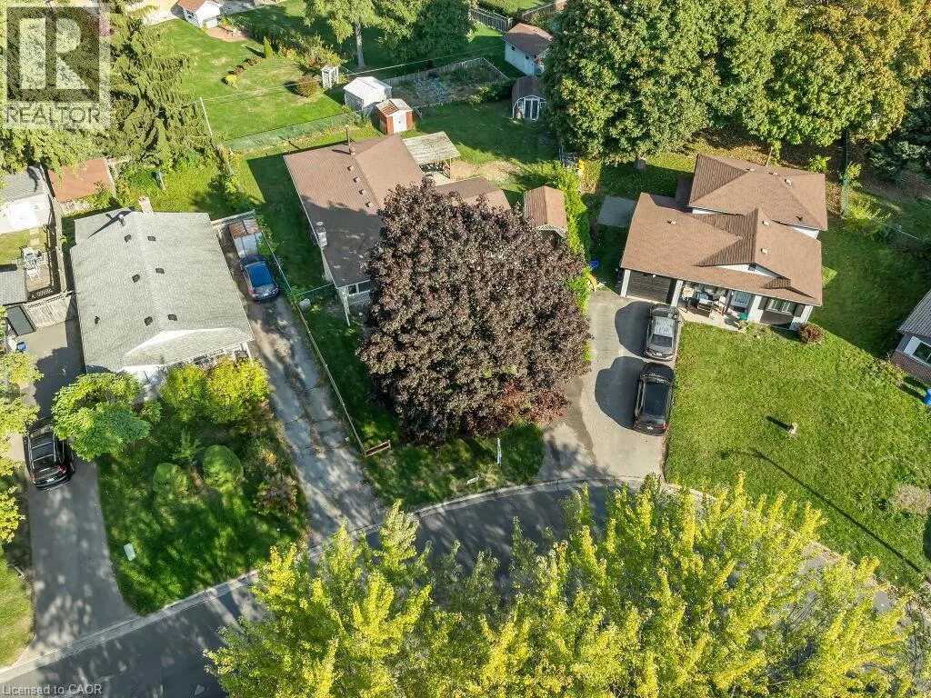 34 BELWOOD Walk
