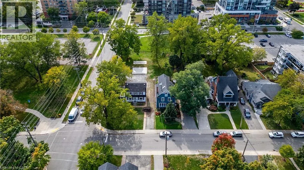 3/4 ELGIN Street