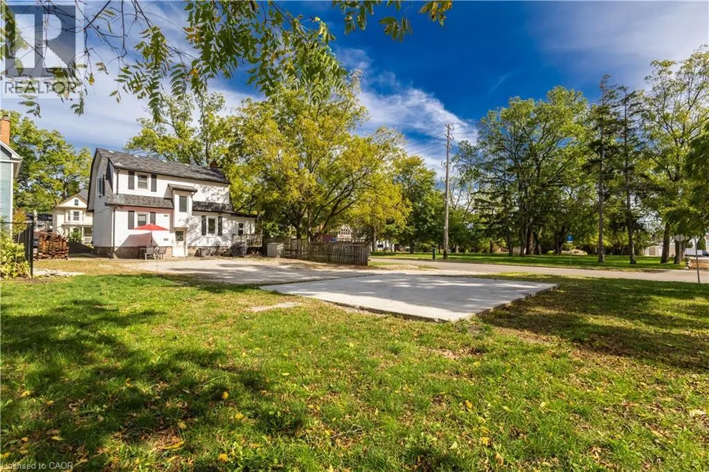 3/4 ELGIN Street
