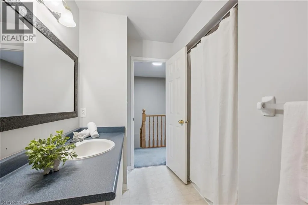 13 HARNESS Lane