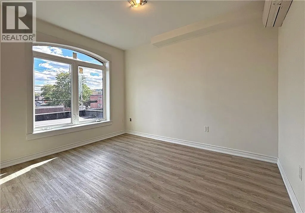 76 WENTWORTH Street S Unit# 2, #2