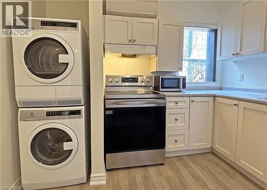 76 WENTWORTH Street S Unit# 2, #2