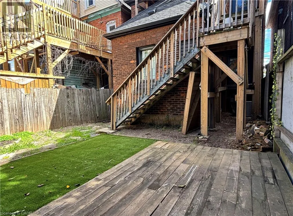 76 WENTWORTH Street S Unit# 2, #2