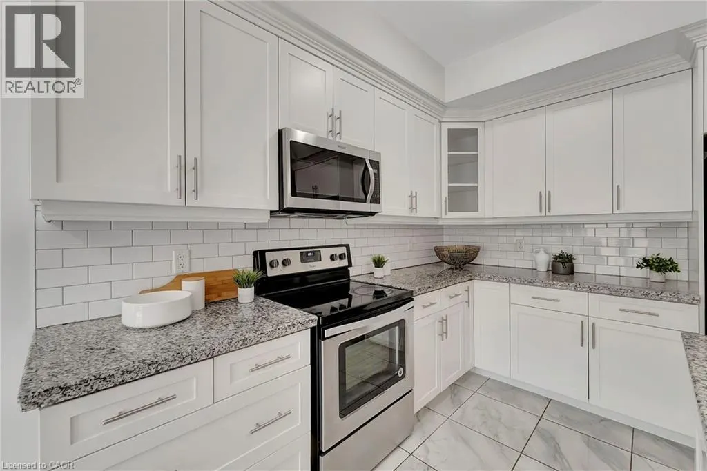 98 SHOREVIEW Place Unit# 18, #18
