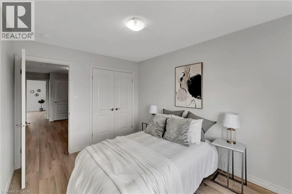 98 SHOREVIEW Place Unit# 18, #18