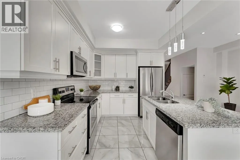 98 SHOREVIEW Place Unit# 18, #18