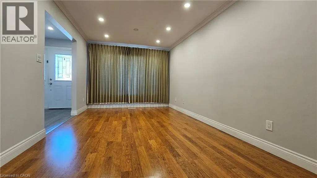 110 ABBOT Drive