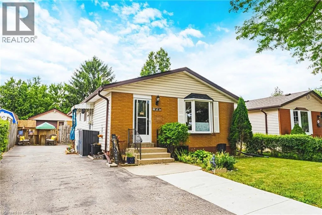 44 BILLINGTON Crescent