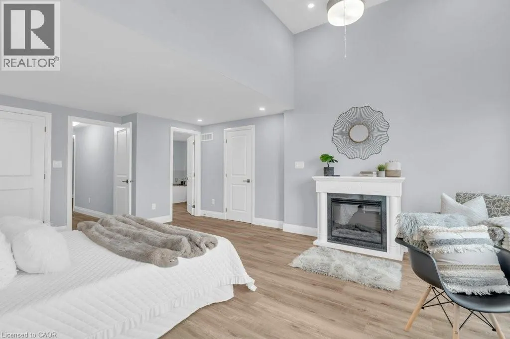 79 WINDING MEADOW Court