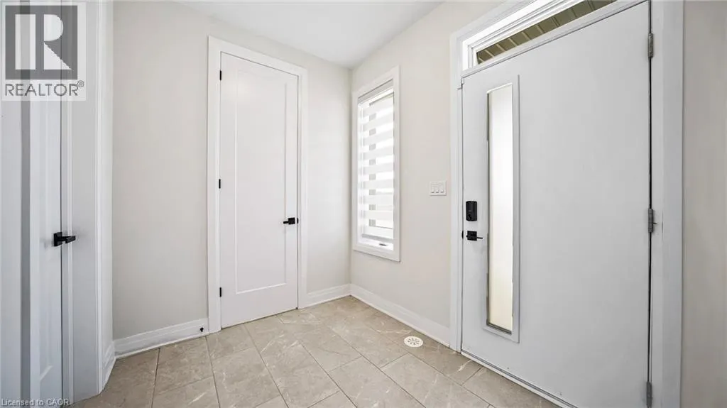 102 SETTLERS Road E