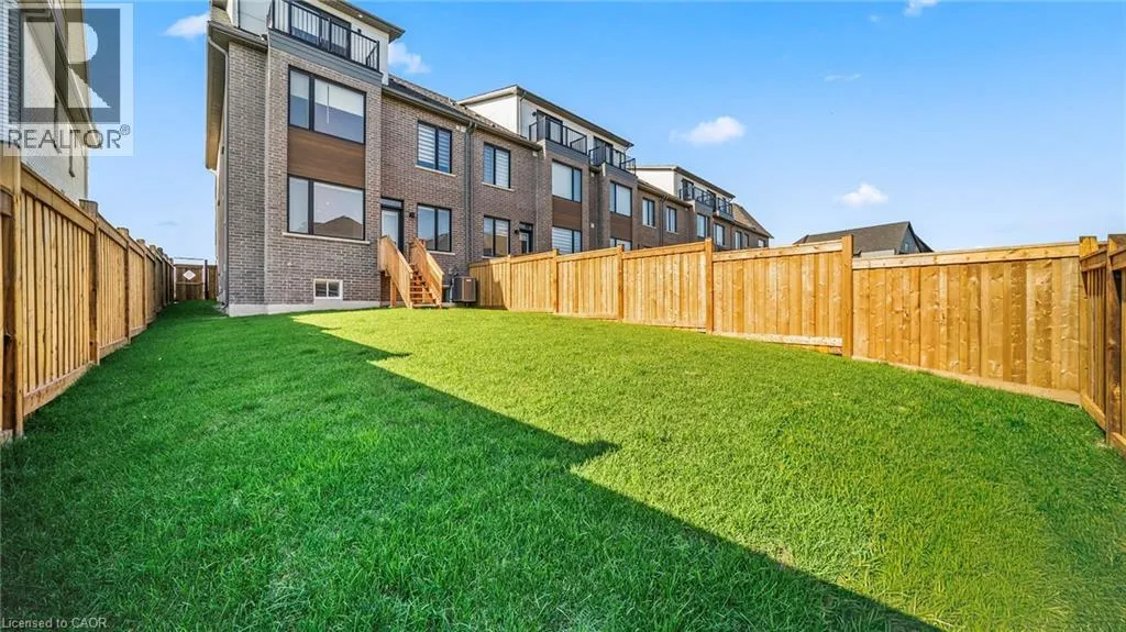 102 SETTLERS Road E