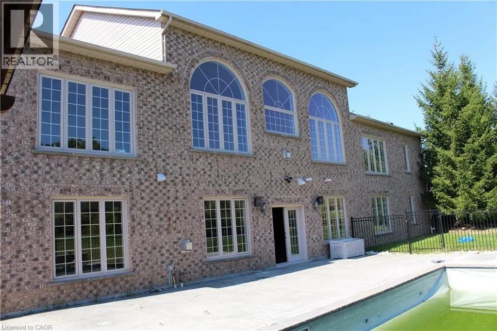11490 INGLIS Drive