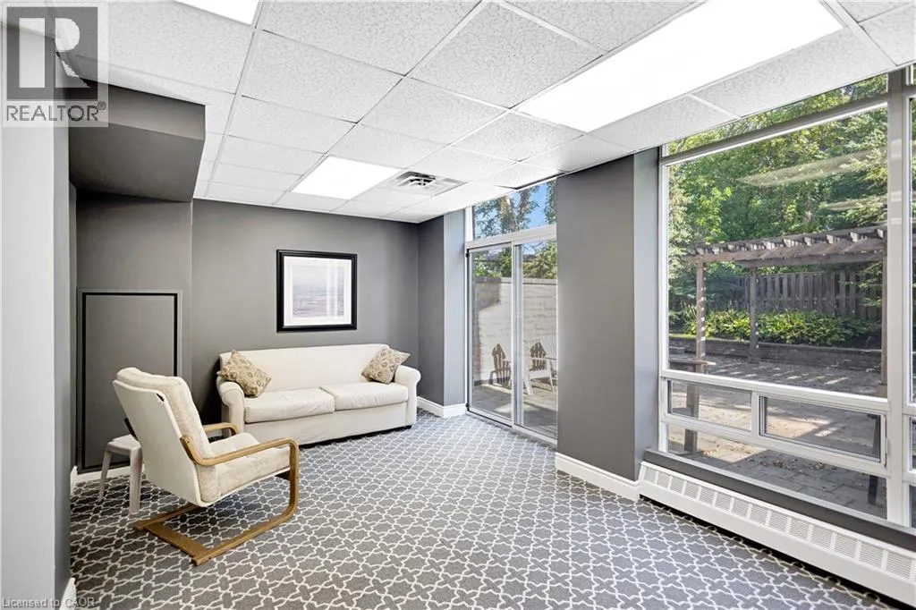 125 WILSON Street W Unit# 108, #108