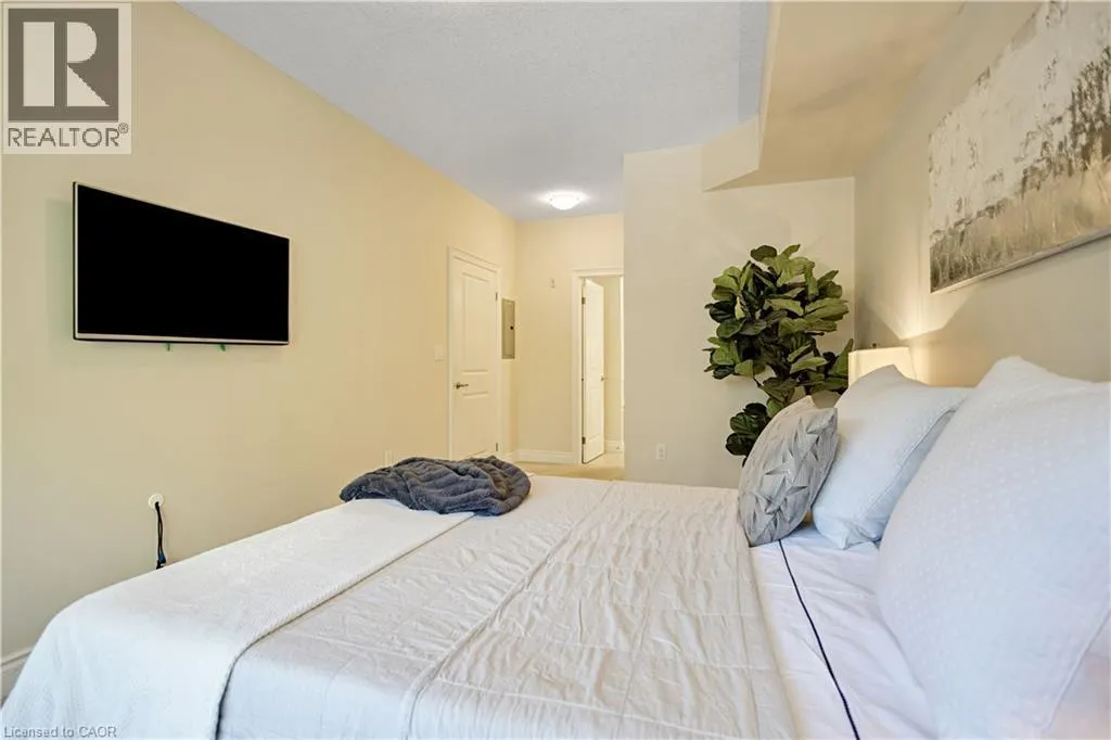 125 WILSON Street W Unit# 108, #108