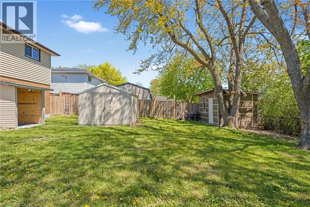 879 UPPER SHERMAN Avenue