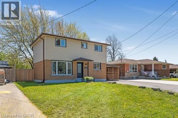879 UPPER SHERMAN Avenue