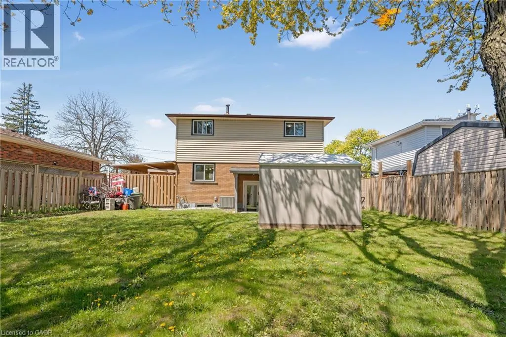879 UPPER SHERMAN Avenue