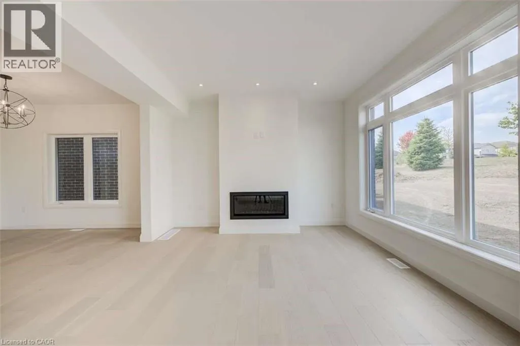113 RIVERTRAIL Avenue