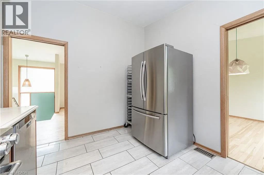 58 CYPRUS Drive Unit# UPPER, #UPPER