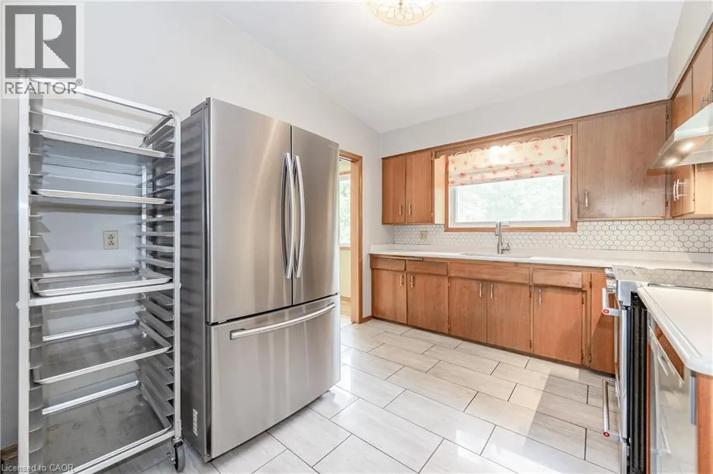 58 CYPRUS Drive Unit# UPPER, #UPPER
