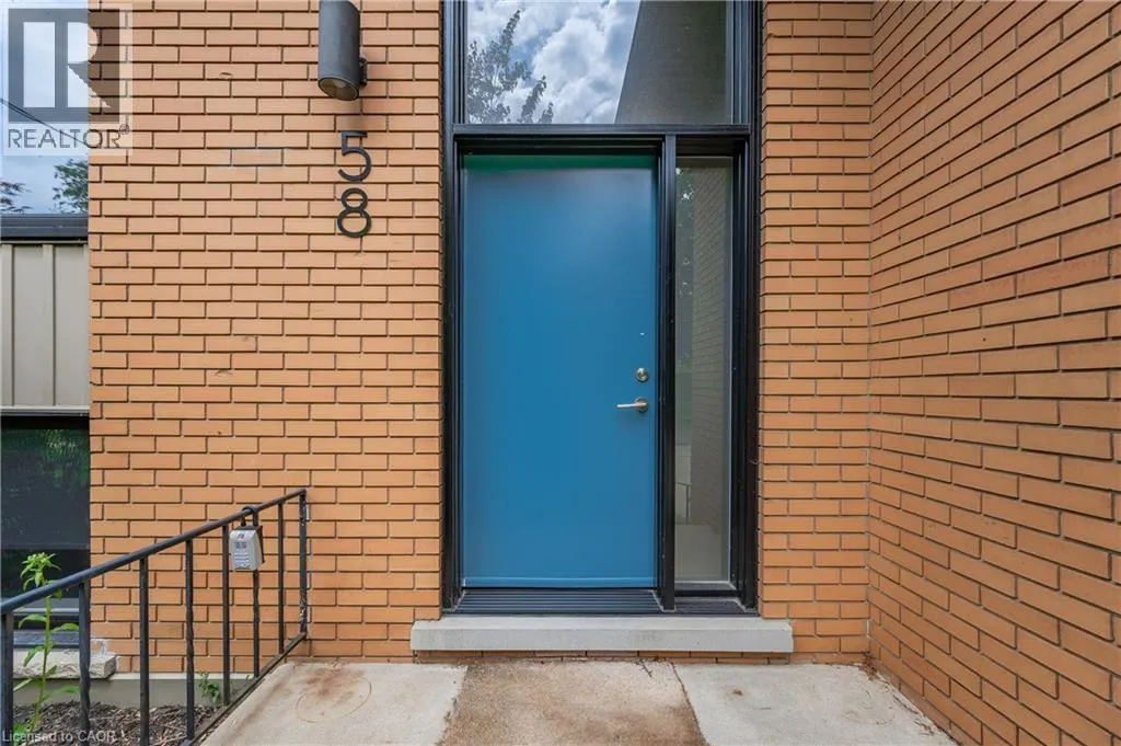 58 CYPRUS Drive Unit# UPPER, #UPPER