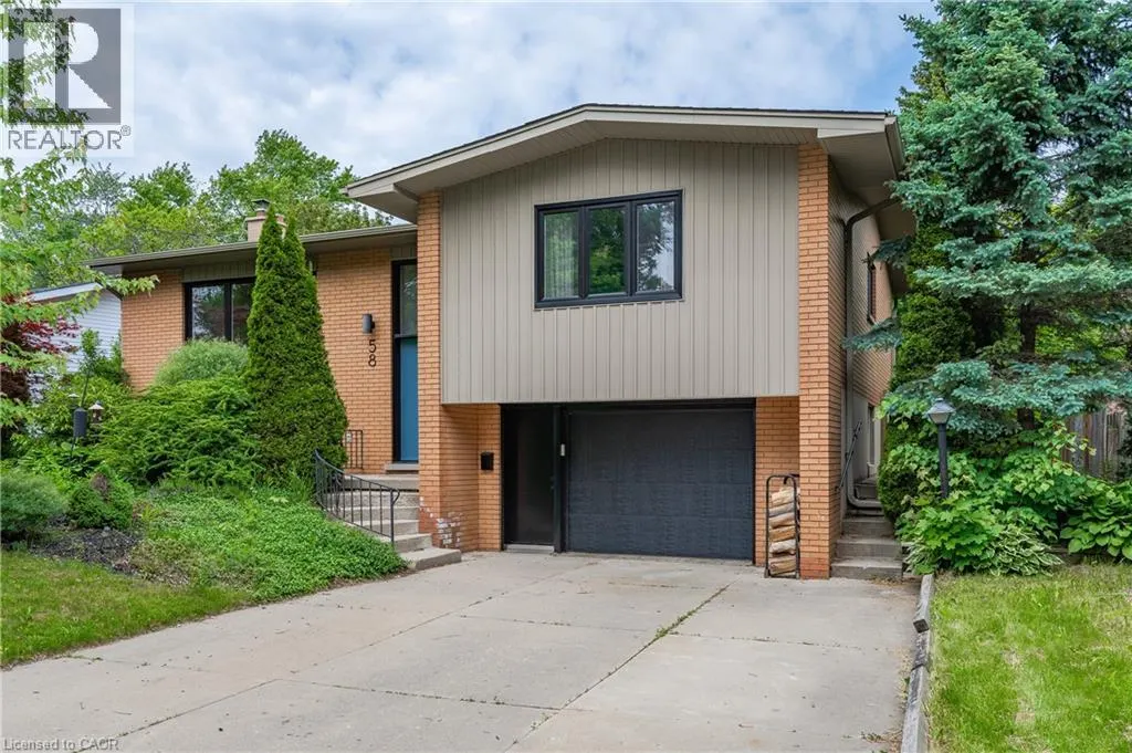58 CYPRUS Drive Unit# UPPER, #UPPER