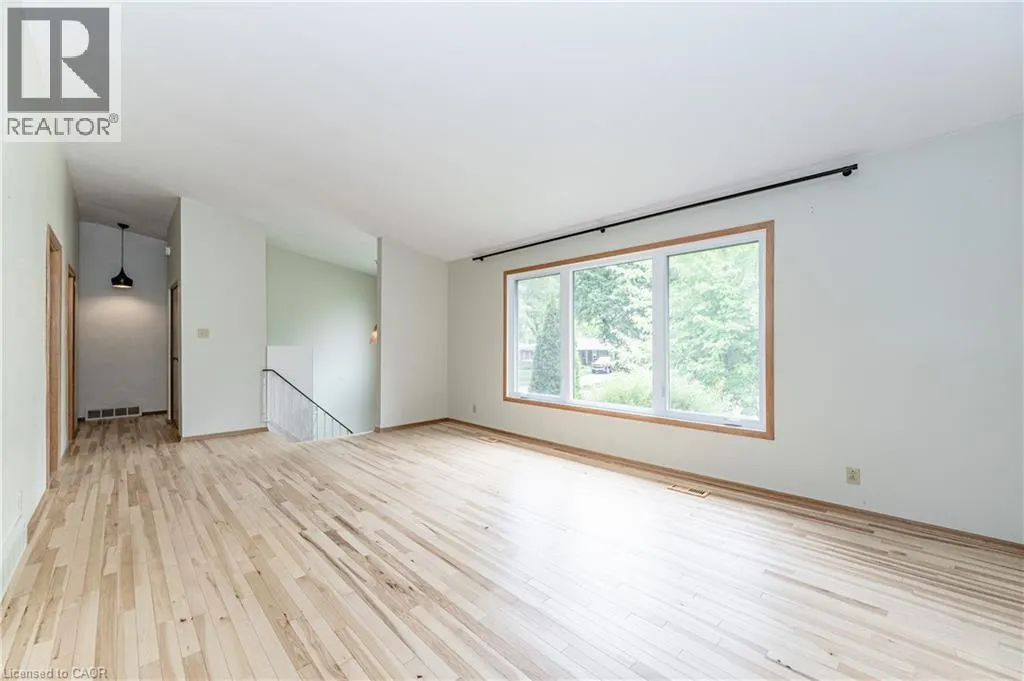 58 CYPRUS Drive Unit# UPPER, #UPPER