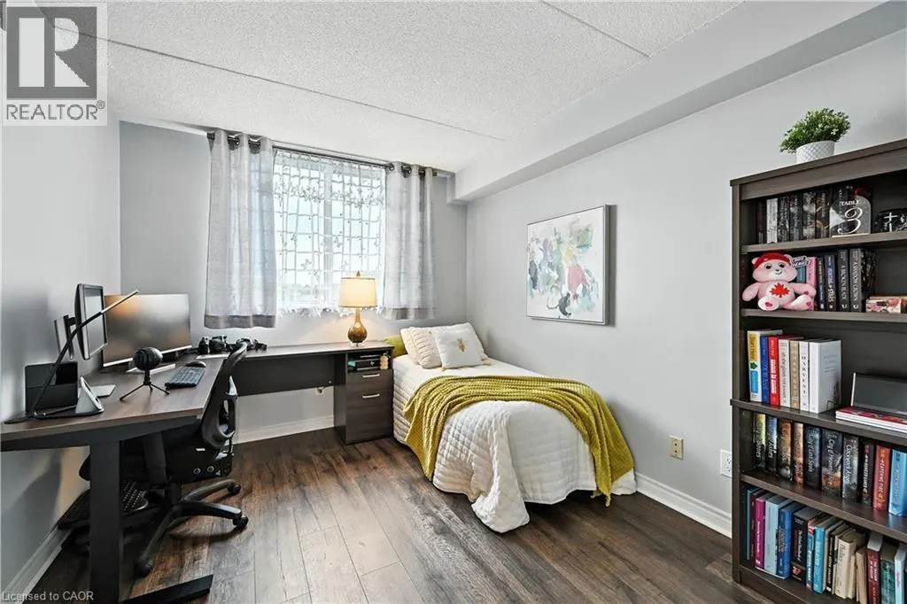 3499 UPPER MIDDLE Road Unit# 404, #404