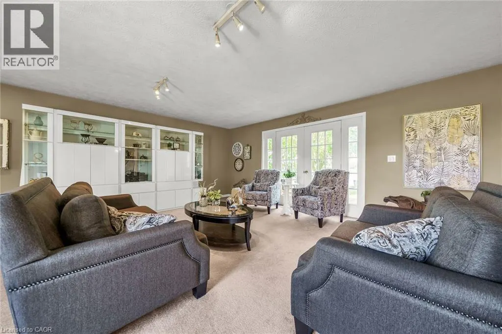 1042 RIVER Road