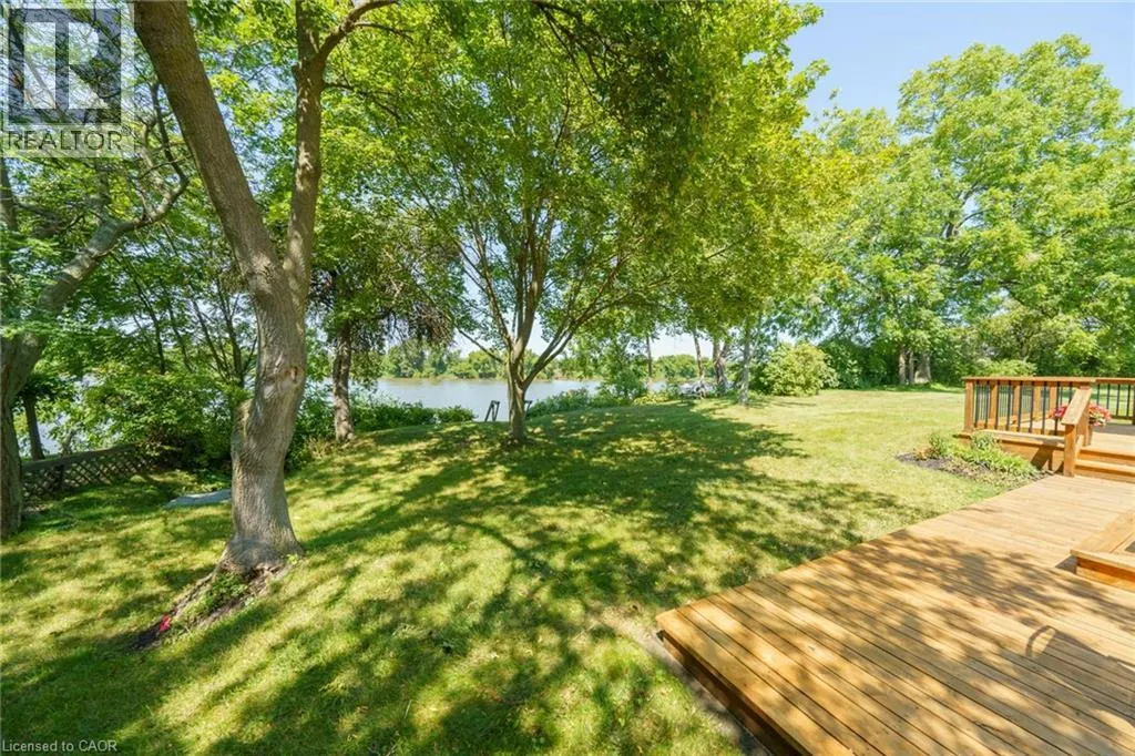 1042 RIVER Road