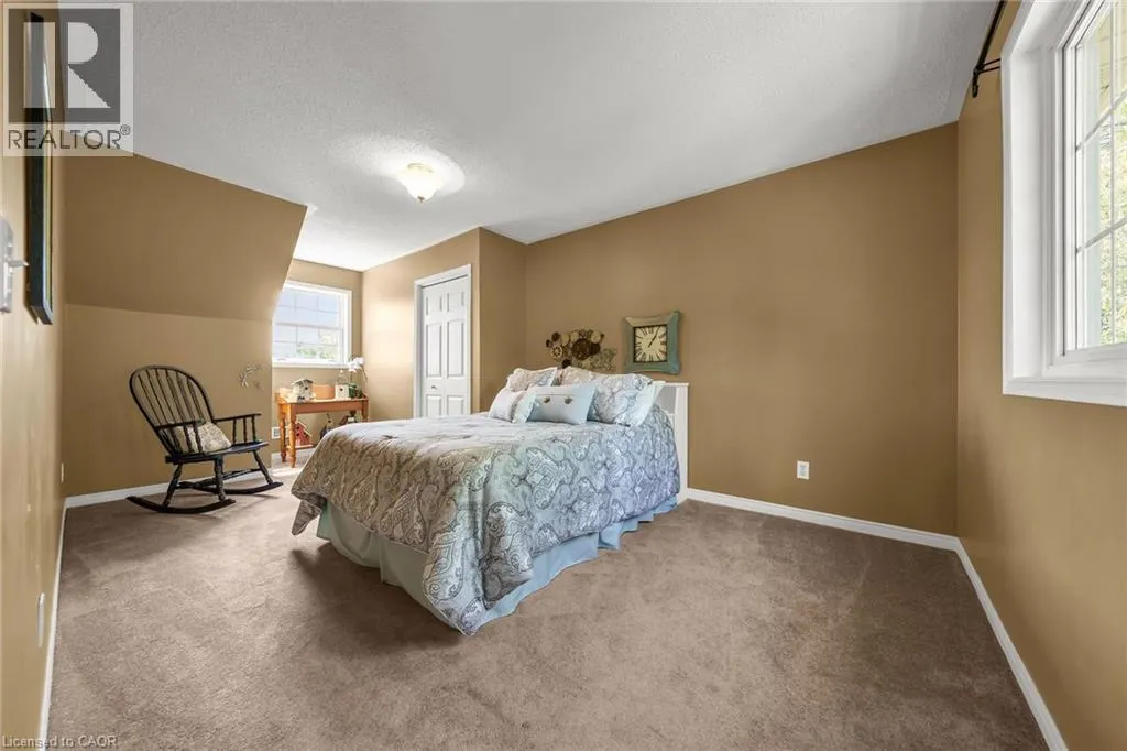 1042 RIVER Road
