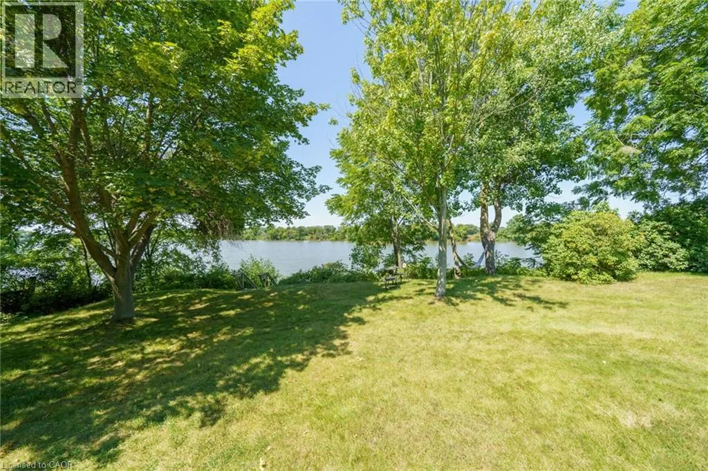 1042 RIVER Road