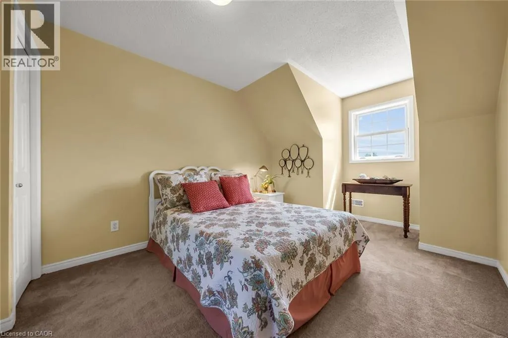 1042 RIVER Road