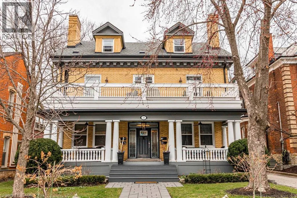 26 HOMEWOOD Avenue