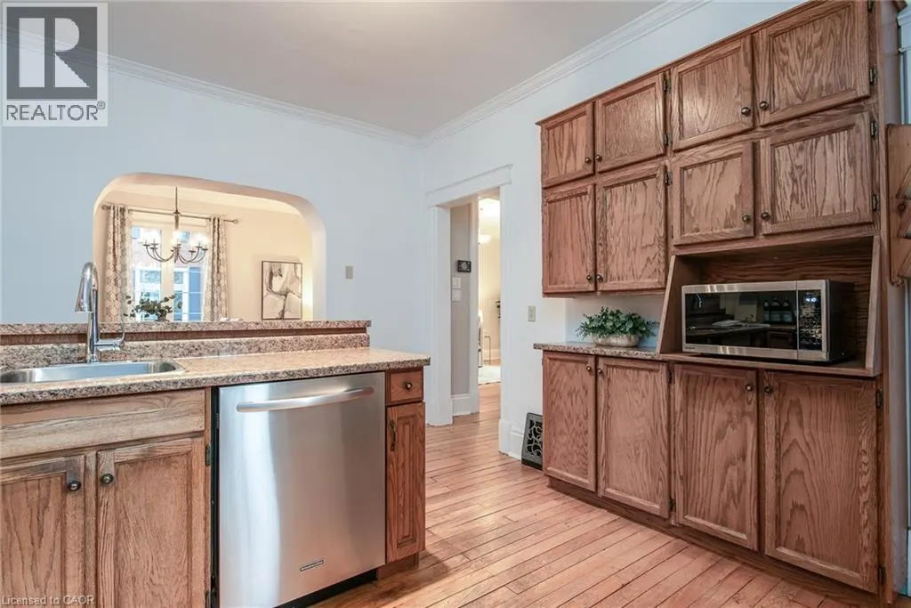 1159 QUEENS BUSH Road