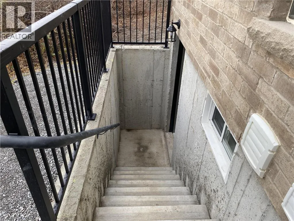 24 OAKDALE Avenue Unit# Lower, #Lower