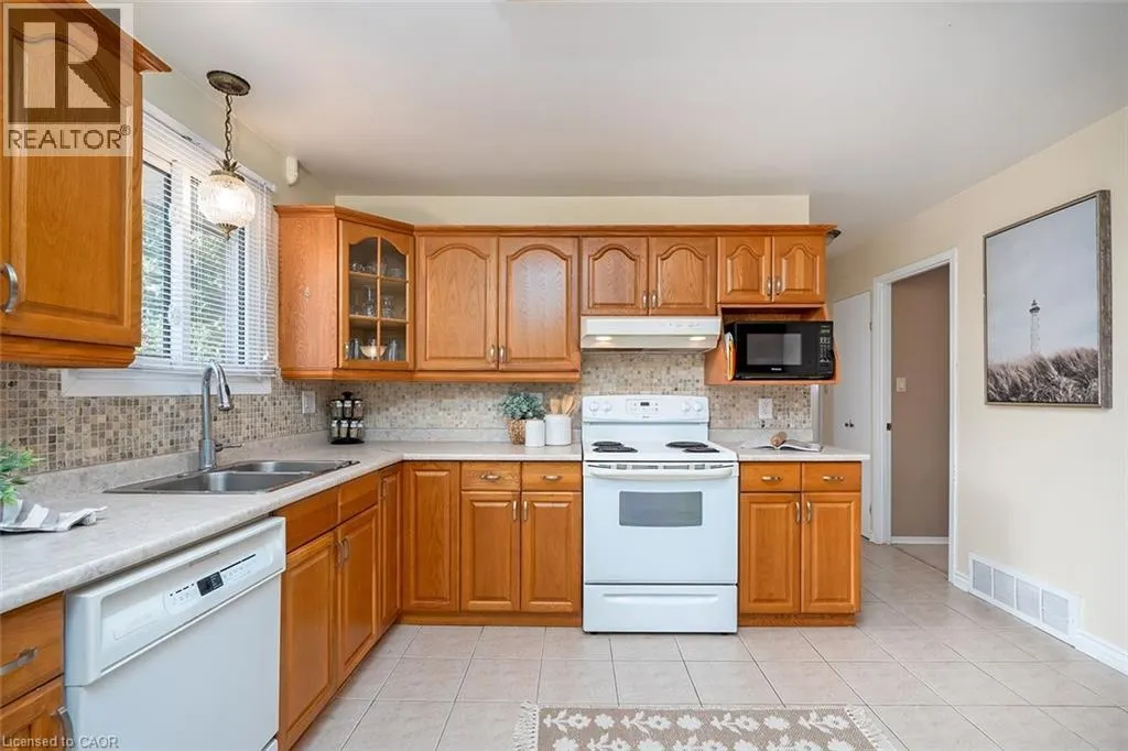 177 LAVINA Crescent