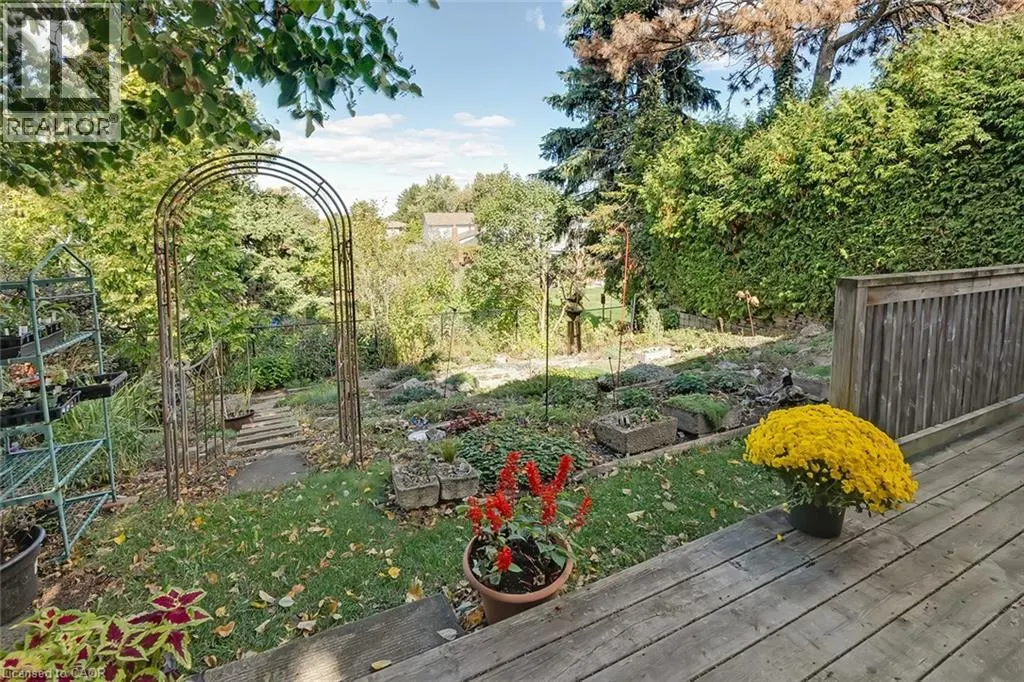 177 LAVINA Crescent