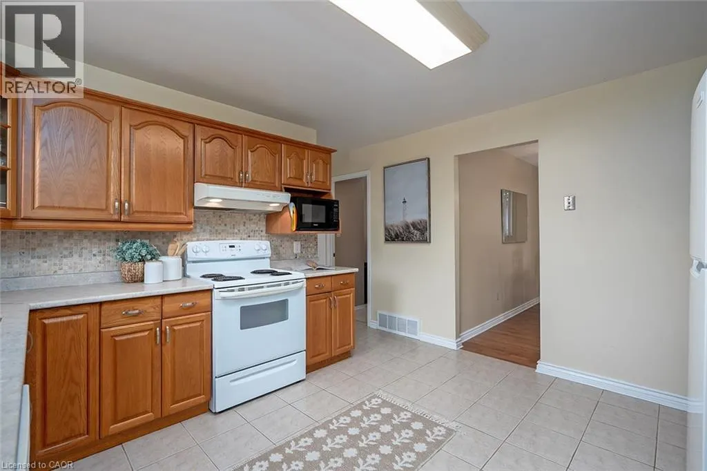 177 LAVINA Crescent