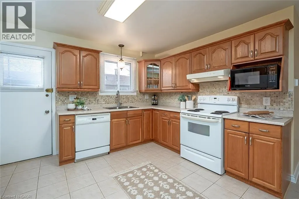 177 LAVINA Crescent