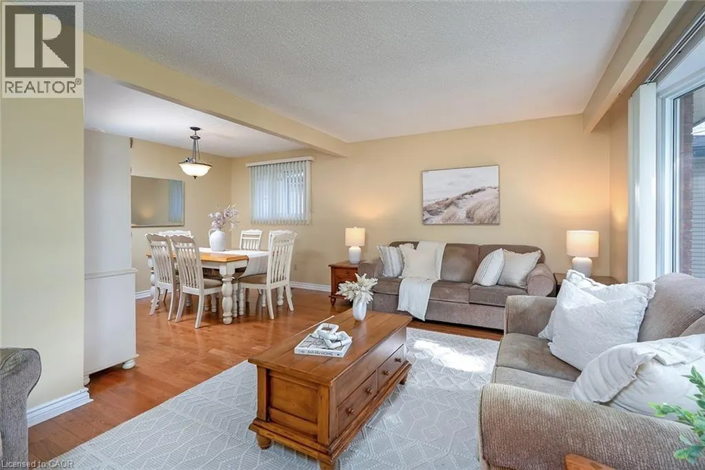 177 LAVINA Crescent