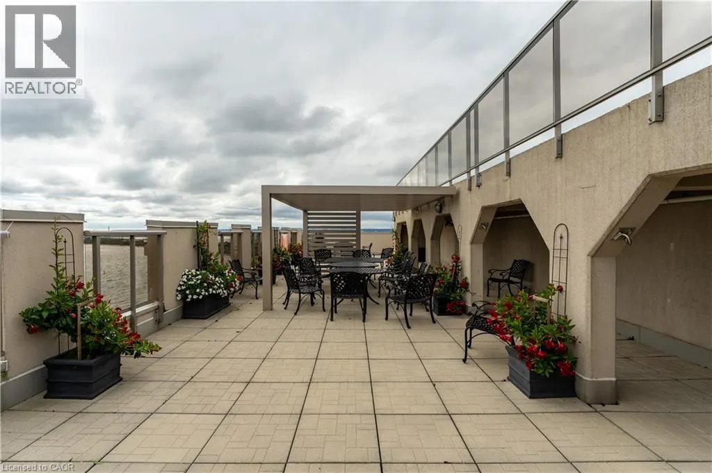 1477 LAKESHORE Road Unit# 702, #702