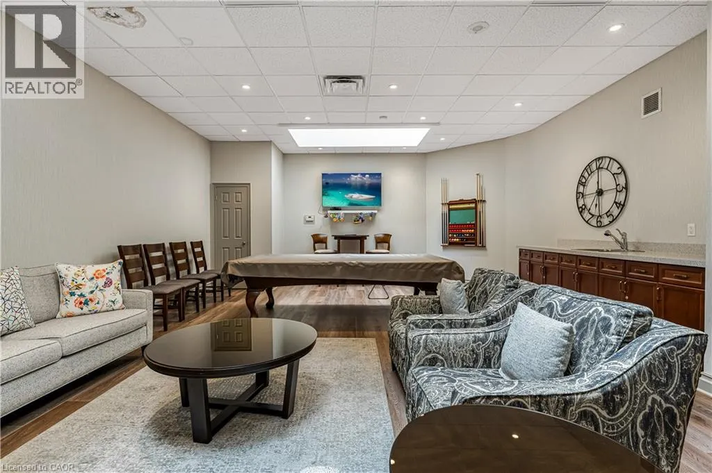 1477 LAKESHORE Road Unit# 702, #702