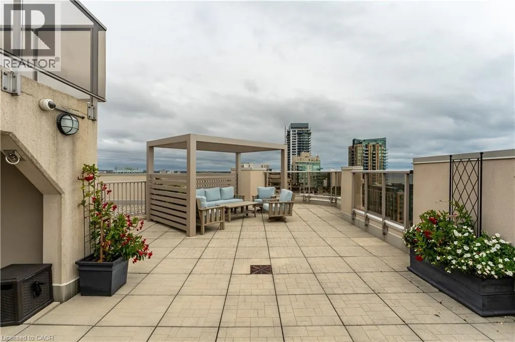 1477 LAKESHORE Road Unit# 702, #702
